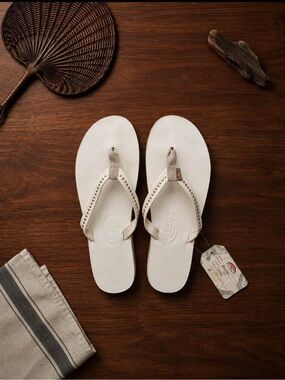 Rainbow Sandals Women's Crystal Narrow Leather Flip-Flops White Size XL 8.5-9.5